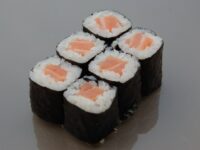 maki-saumon-tamasushis-traiteur-japonais-mallemort